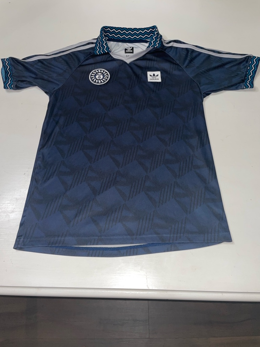 Adidas Originals Bootleague Skateboarding collection Jersey men’s small